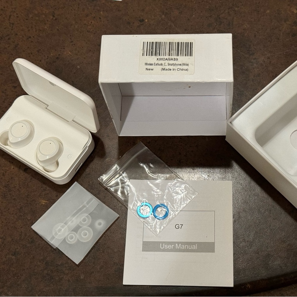 TWS earbuds - model G7 - Bluetooth, wireless. With box, case, extra tips, manual